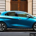 Home 23 르노 조에의 전기차 보험료 - A sleek, modern Renault Zoe electric car parked in an Italian urban setting during daytime, surround...